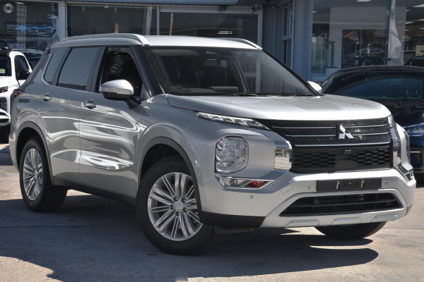 2024 Mitsubishi Outlander ZM LS SUV