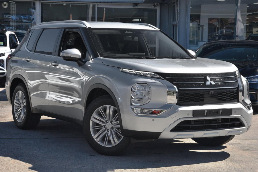 2024 Mitsubishi Outlander ZM LS SUV