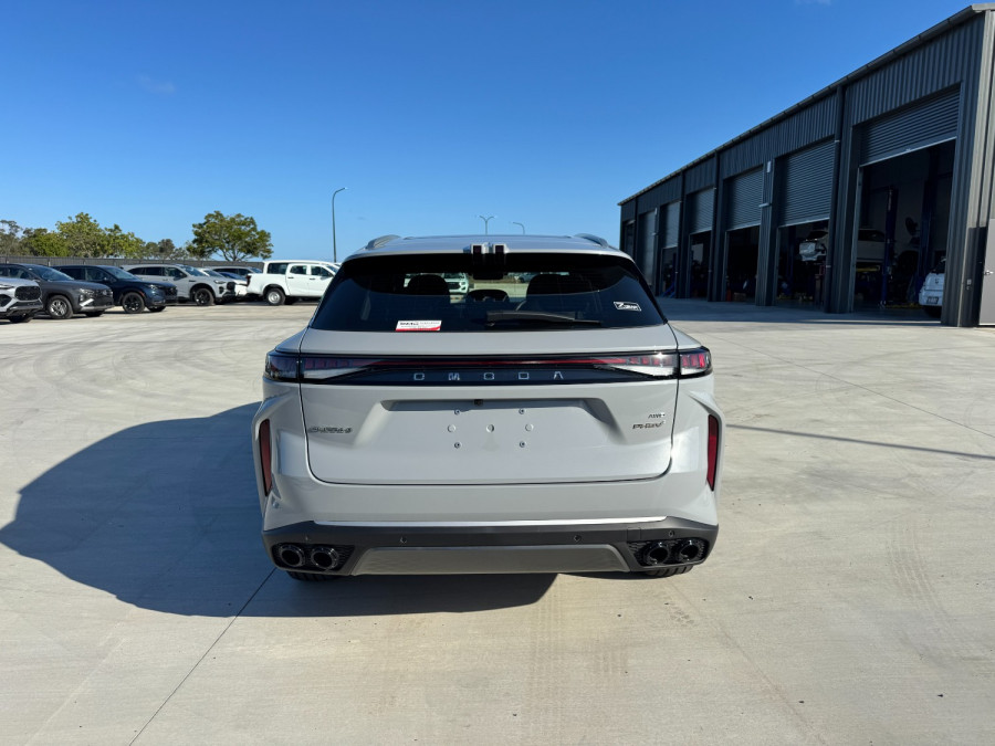 2026 MY25 Jaecoo Omoda 9 Wagon Image 5