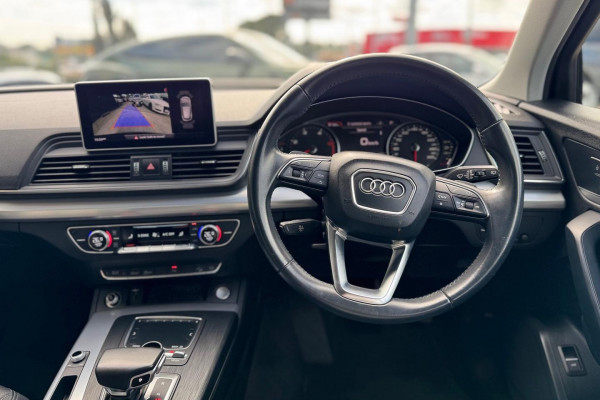 2019 Audi Q5 FY 40 TDI design SUV Image 11