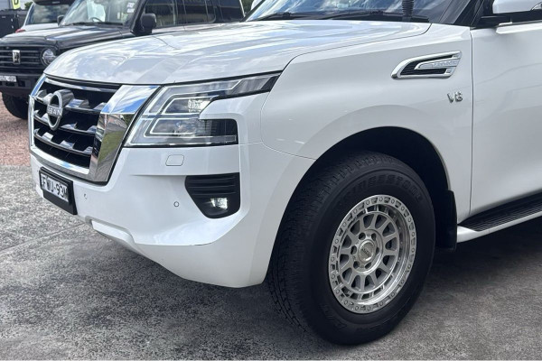 2024 Nissan Patrol Y62 Ti SUV Image 10