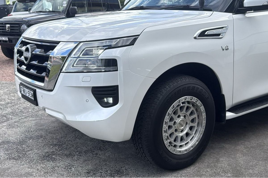 2024 Nissan Patrol Y62 Ti SUV Image 10