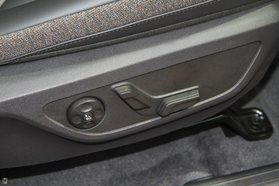 2026 Kia EV5 OVc Air Standard Range SUV Image 13