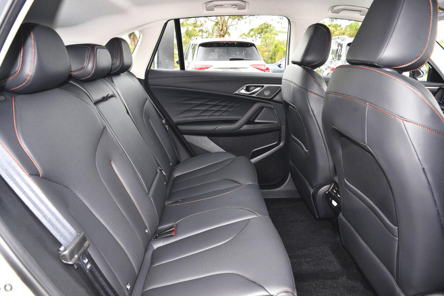 2025 MG HS AS33 Excite SUV Image 7