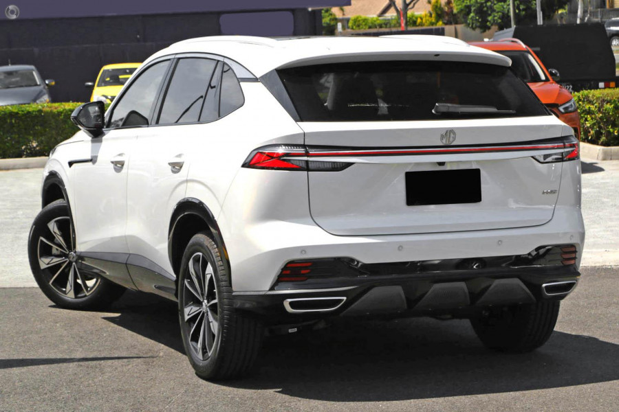 2025 MG HS AS33 Essence SUV Image 4
