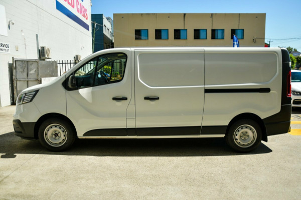 2024 Renault Trafic X82 Pro Van