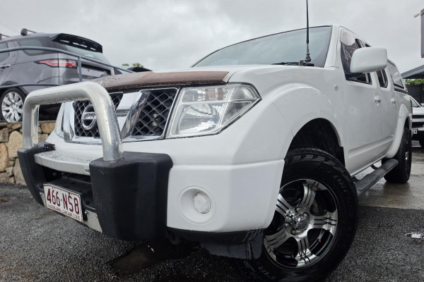 2011 Nissan Navara D40 ST Ute Image 2