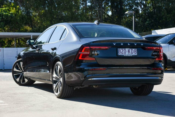 2023 MY24 Volvo S60  Ultimate B5 Bright Sedan Image 4