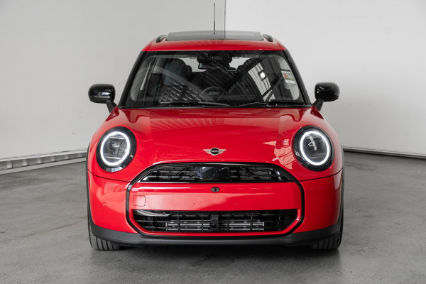 2026 MINI Cooper F65 C Classic Hatch image 4