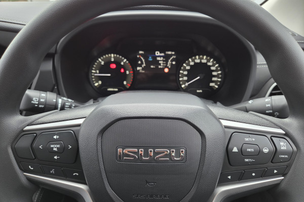 2026 MY25.5 Isuzu MU-X RJ LS-M SUV Image 13