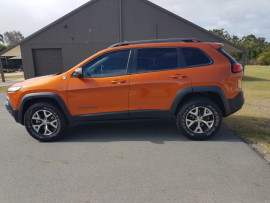 2015 Chrysler Cherokee KL Trailhawk Wagon