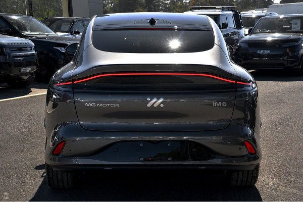 2025 MG IM6 S12L Platinum SUV Image 3