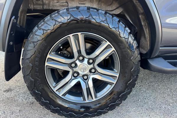 2018 Toyota Fortuner GUN156R GX SUV Image 22