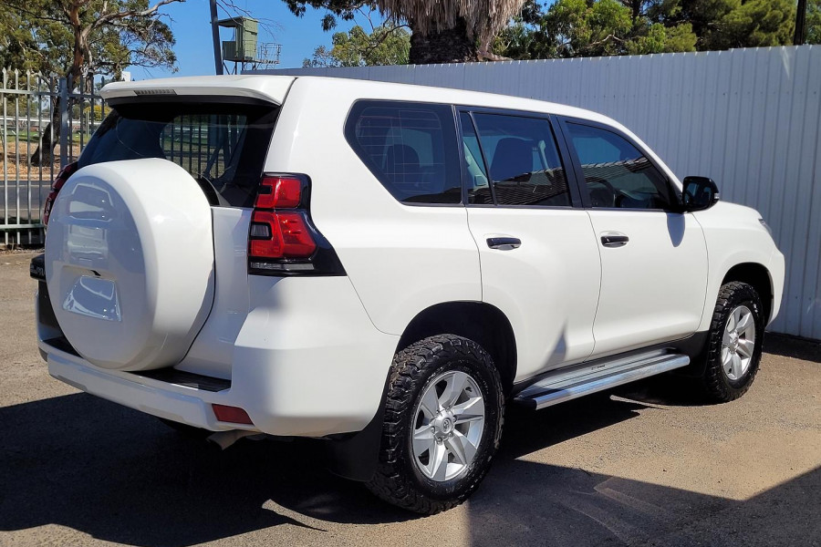 2019 Toyota LandCruiser Prado GDJ150R GX SUV Image 7
