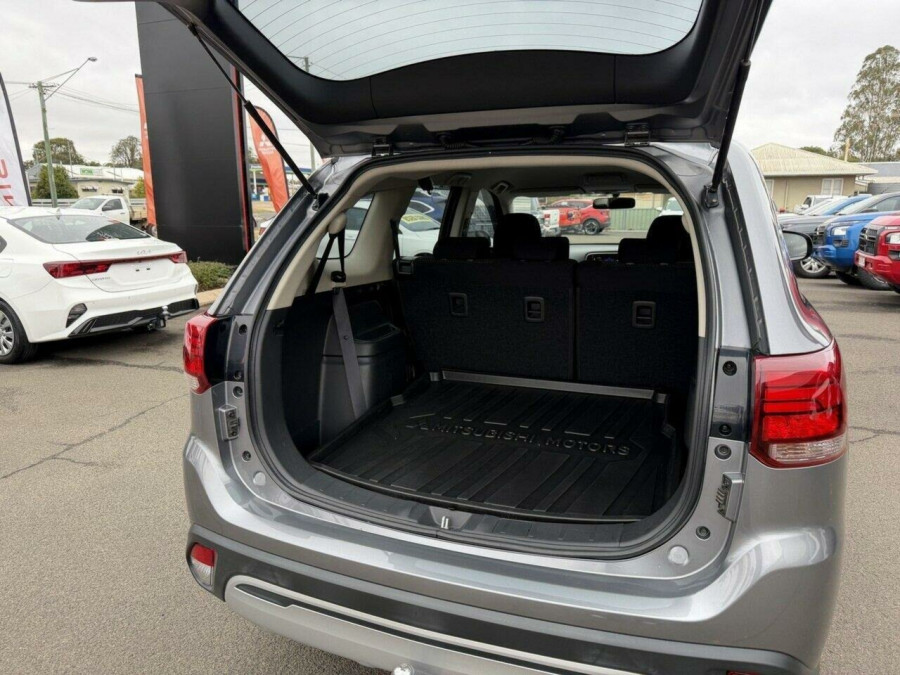 2019 Mitsubishi Outlander ZL ES SUV Image 18