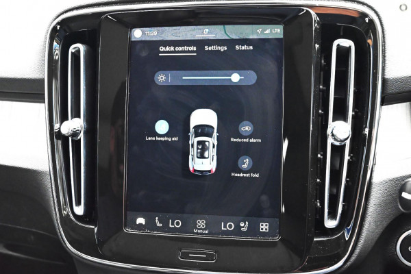 2026 Volvo XC40 XZ Plus B4 SUV Image 11