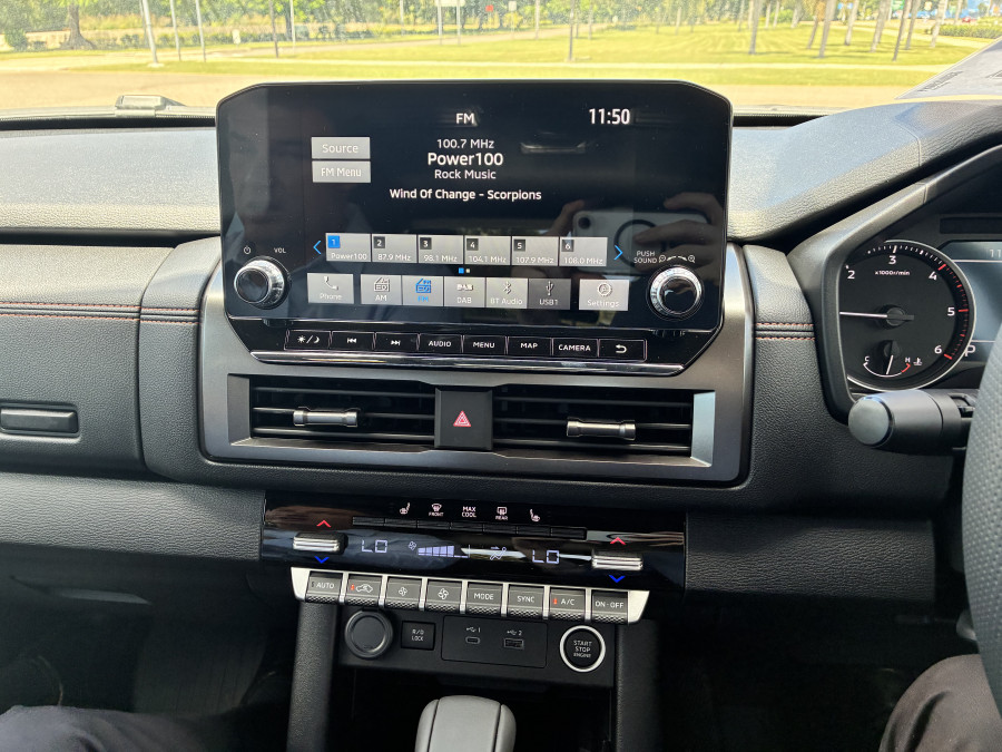 2025 Mitsubishi Triton MV  GSR Cab Chassis Image 14