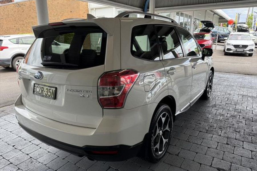 2015 Subaru Forester S4 2.0 XT Premium SUV Image 6