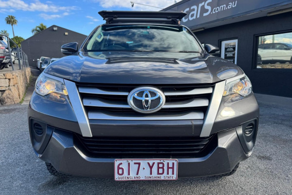 2018 Toyota Fortuner GUN156R GX SUV Image 3