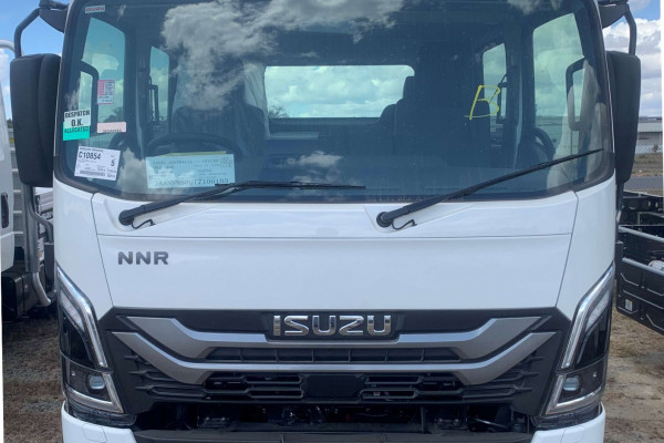 2026 Isuzu  NNR 45-150 DT C34 Cab Chassis Image 4