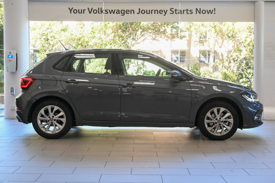 2025 Volkswagen Polo Hatch Image 3