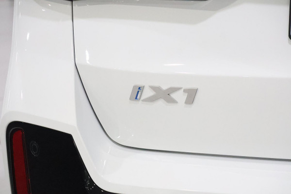 2024 BMW iX1 U11 xDrive30 M Sport SUV image 2
