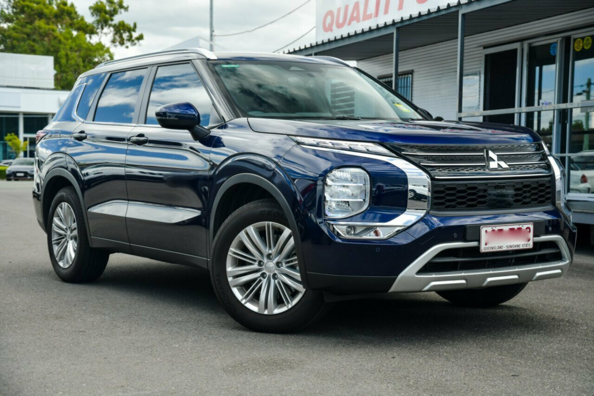 2024 Mitsubishi Outlander ZM LS SUV