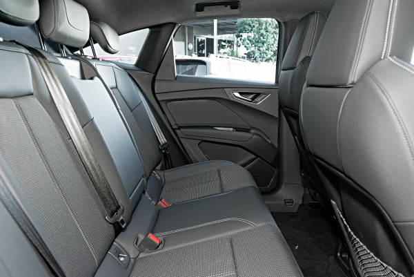 2025 MY24 Audi Q4 e-tron F4 45 SUV image 9