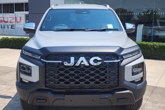 2025 MY24 JAC T9  Haven Ute Image 6