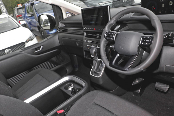 2026 MY27 Hyundai Staria Load US4.V4  Van Image 6