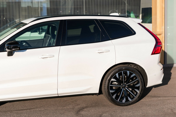 2026 Volvo XC60 UZ Ultra T8 Plug-in Hybrid Dark SUV Image 19