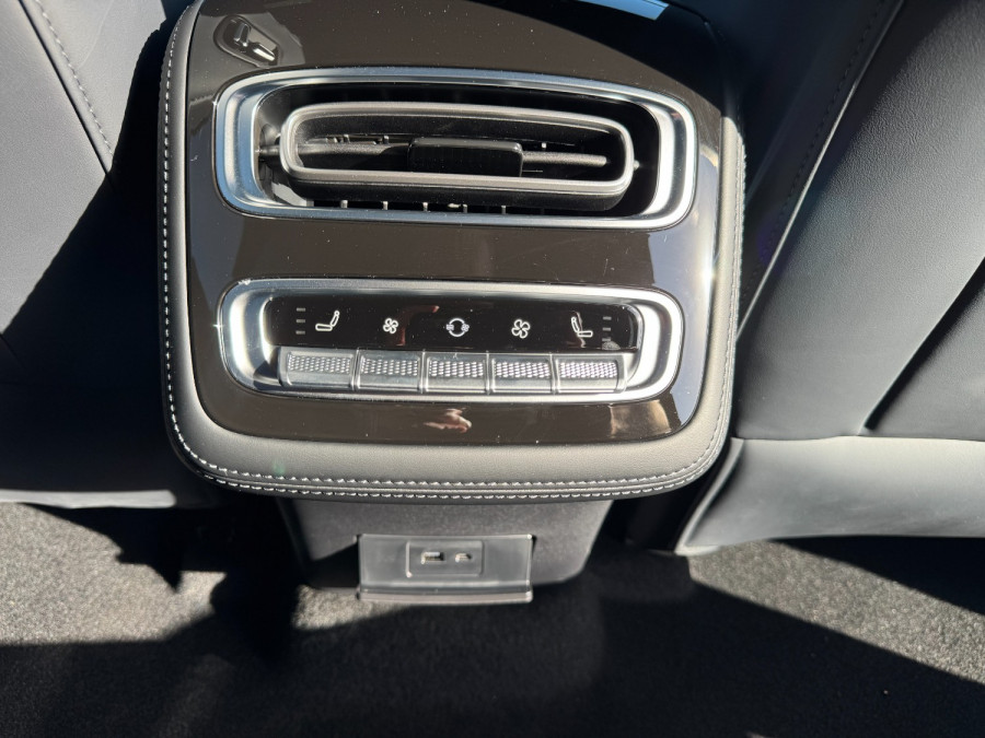 2026 MY25 Jaecoo Omoda 9 Wagon Image 10