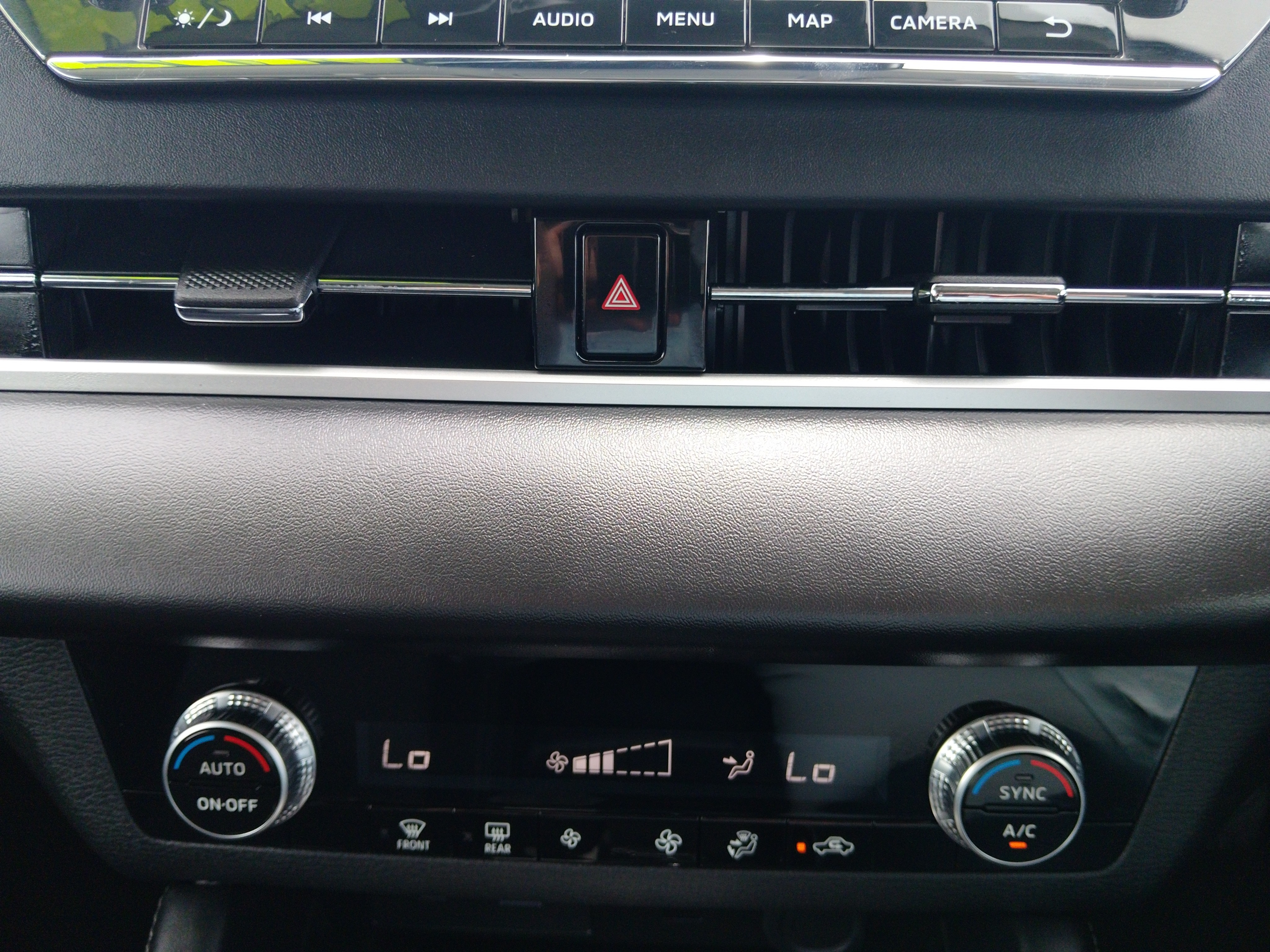 2023 MY24 Mitsubishi Outlander ZM LS SUV Image 18