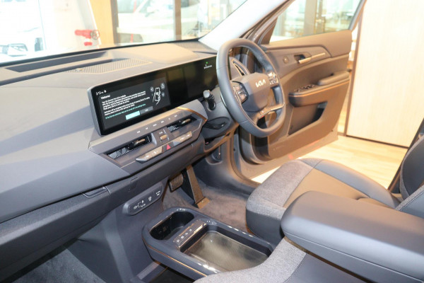 2026 Kia EV5 OVc Air Standard Range SUV Image 19