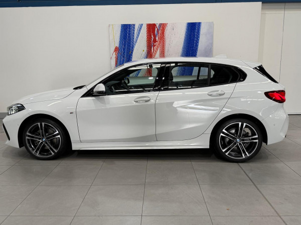 2022 BMW 1 Series F40 118i M Sport Hatch image 5