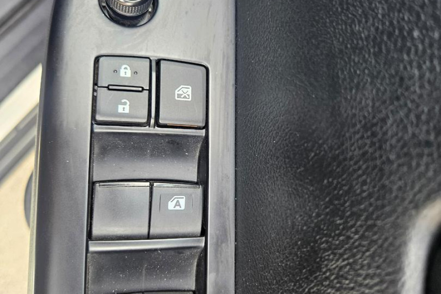 2020 Toyota HiLux  SR Dual Cab Ute Image 35