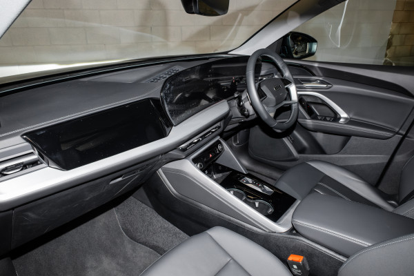 2025 Audi Q5 GU TDI 150kW SUV image 8