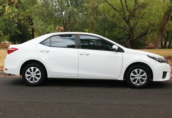 2015 Toyota Corolla ZRE172R Ascent S-CVT Sedan