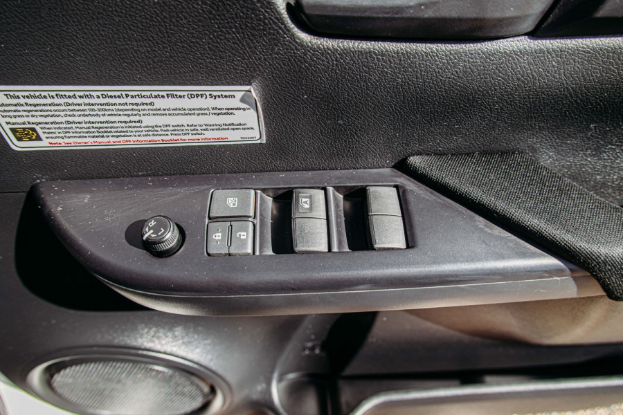 2021 Toyota HiLux GUN136R SR Hi-Rider Double Cab Image 38