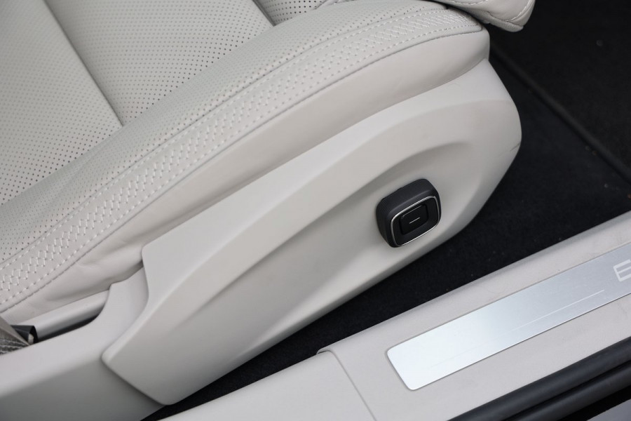 2026 Volvo ES90  Ultra Single Motor Sedan Image 15