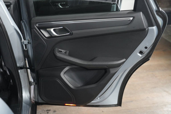 2021 Porsche Macan SUV