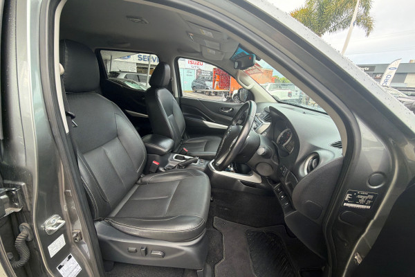 2018 Nissan Navara D23 Series 3 ST-X King Cab Pickup Image 10