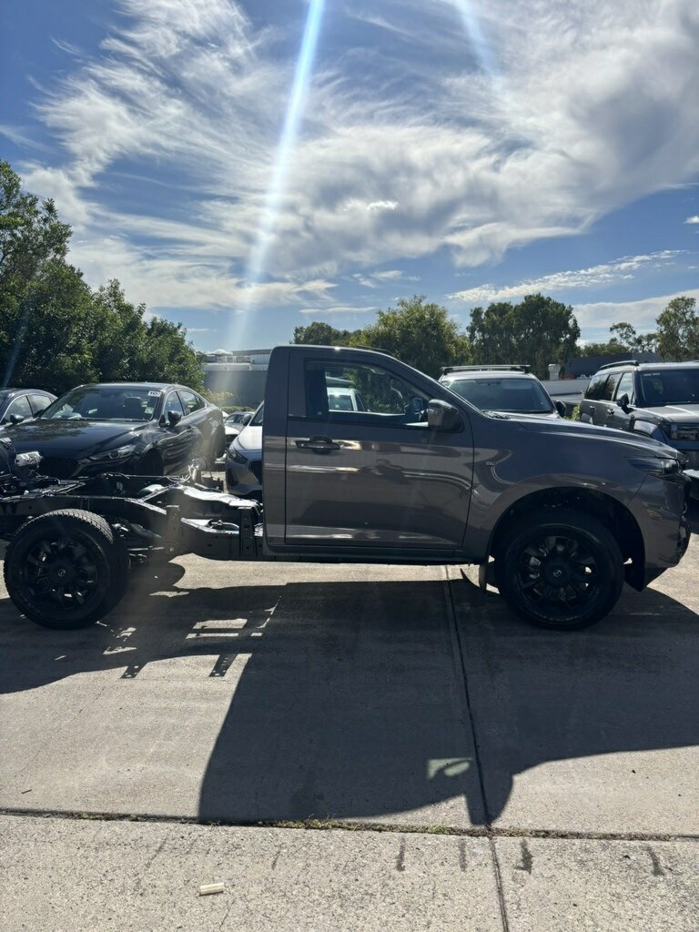 2025 Mazda BT-50 TFR40J XT Cab Chassis Image 2