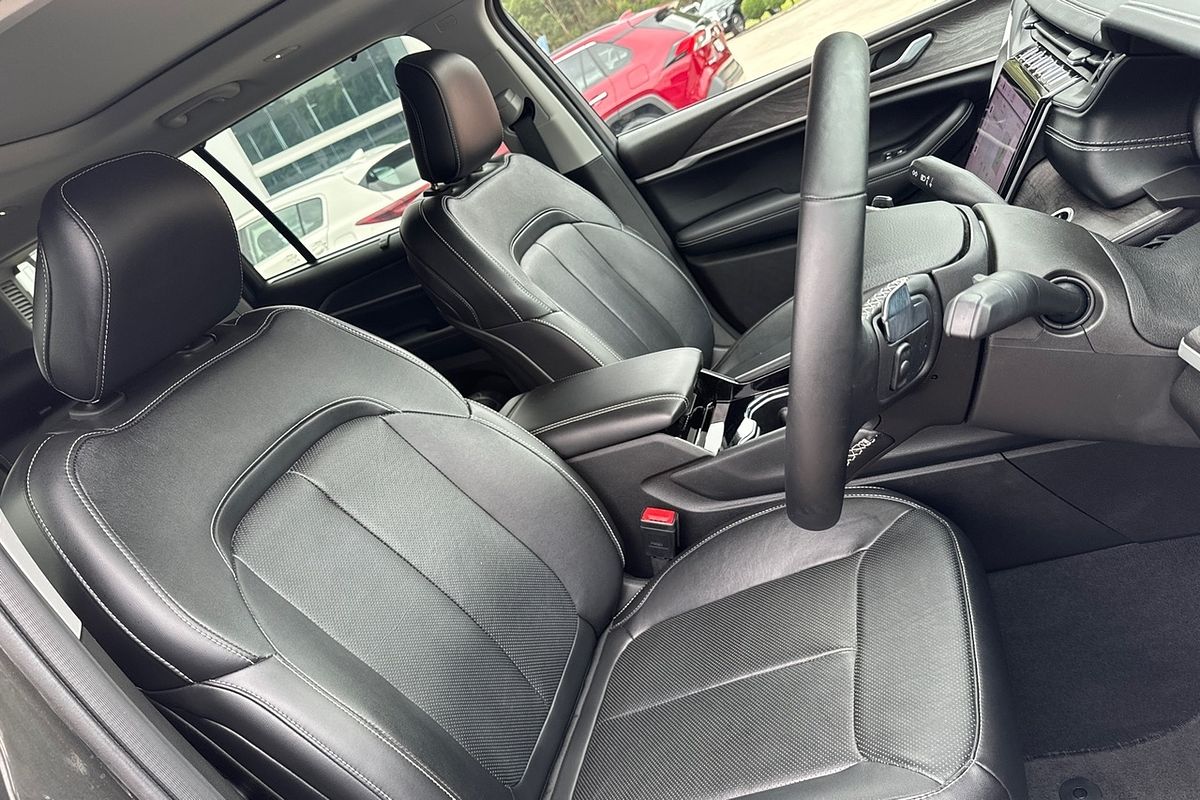 2022 Jeep Grand Cherokee WL L Limited Wagon Image 10