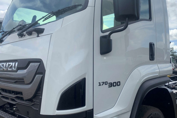 2026 Isuzu FVD 170-300 AT R60 Cab Chassis Image 5