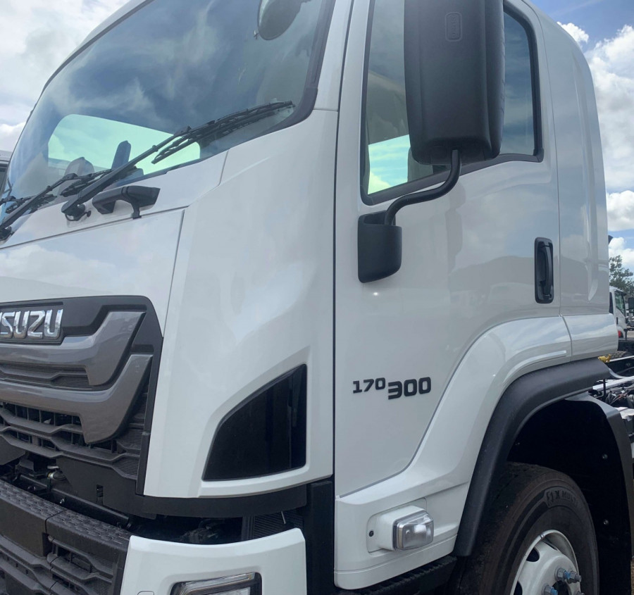 2026 Isuzu FVD 170-300 AT R60 Cab Chassis Image 5