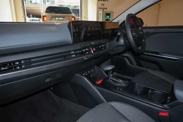 2025 Kia K4 CL4m S Sedan