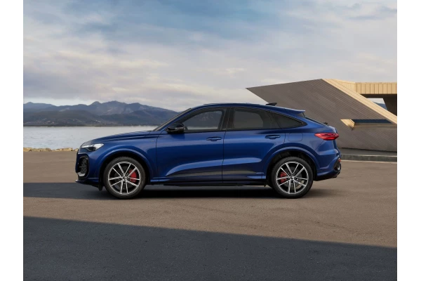 2026 MY25 Audi Q5 GU e-hybrid 270kW Hatch Image 3