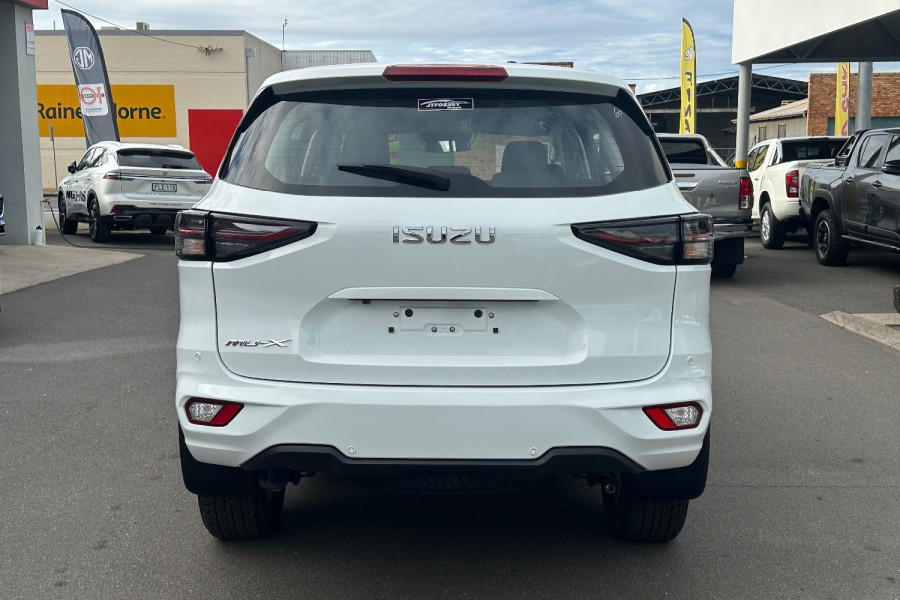 2023 MY24 Isuzu MU-X RJ LS-M SUV Image 6