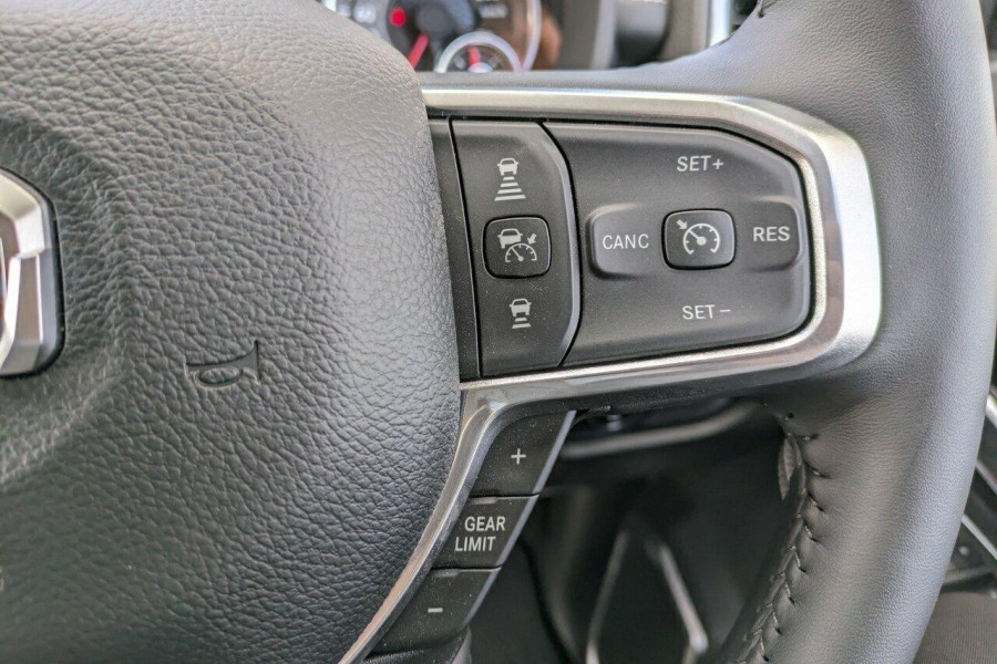 2023 Ram 2500 DJ Laramie Ute Image 24